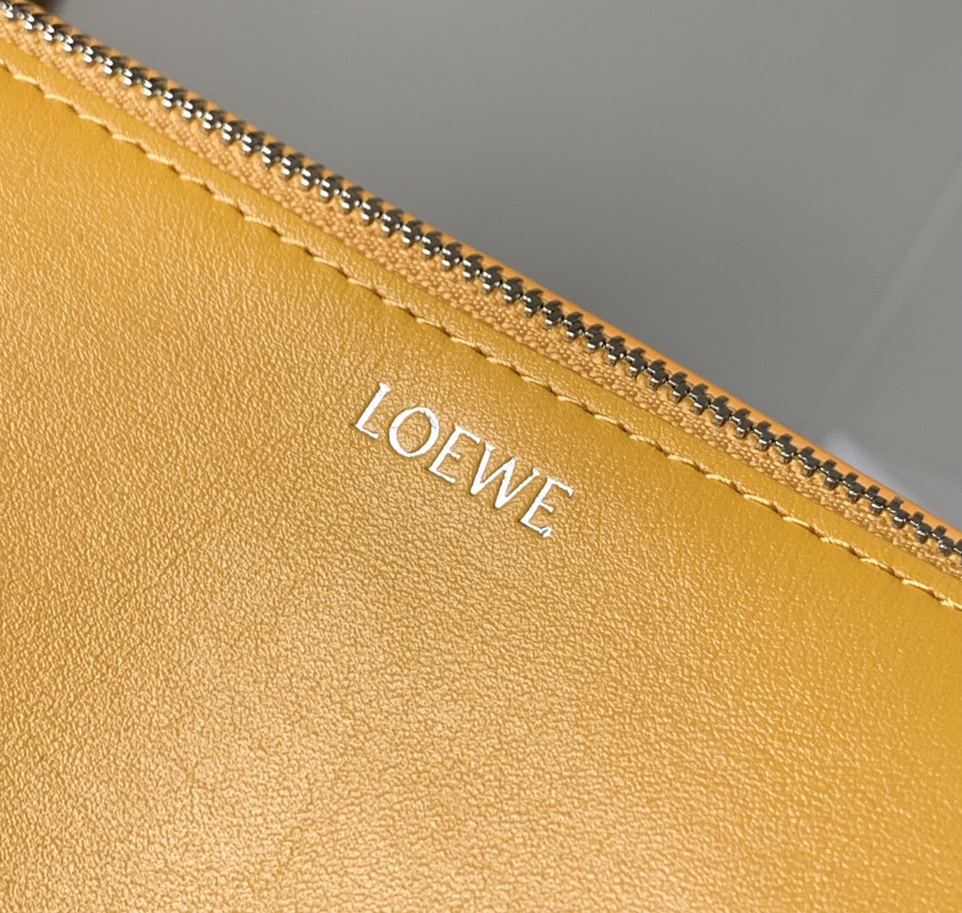 Loewe Puzzle Bags